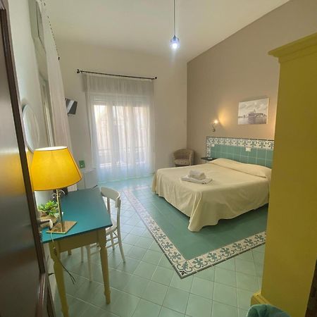 Bed and Breakfast Le 5 Torri Trapani Esterno foto