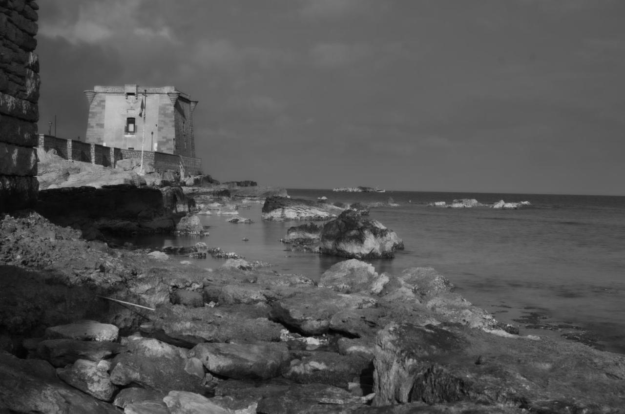 Bed and Breakfast Le 5 Torri Trapani Esterno foto