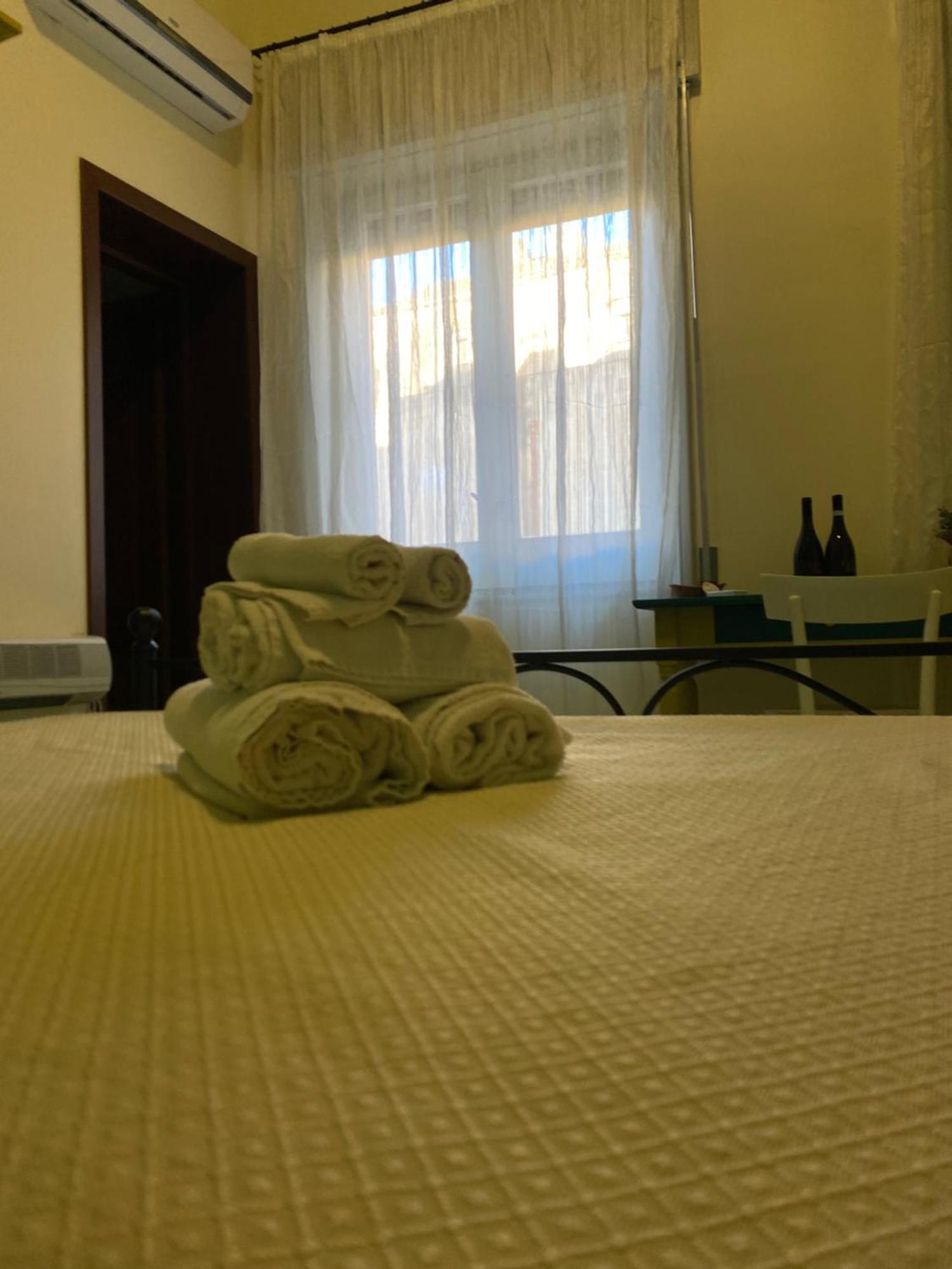 Bed and Breakfast Le 5 Torri Trapani Esterno foto
