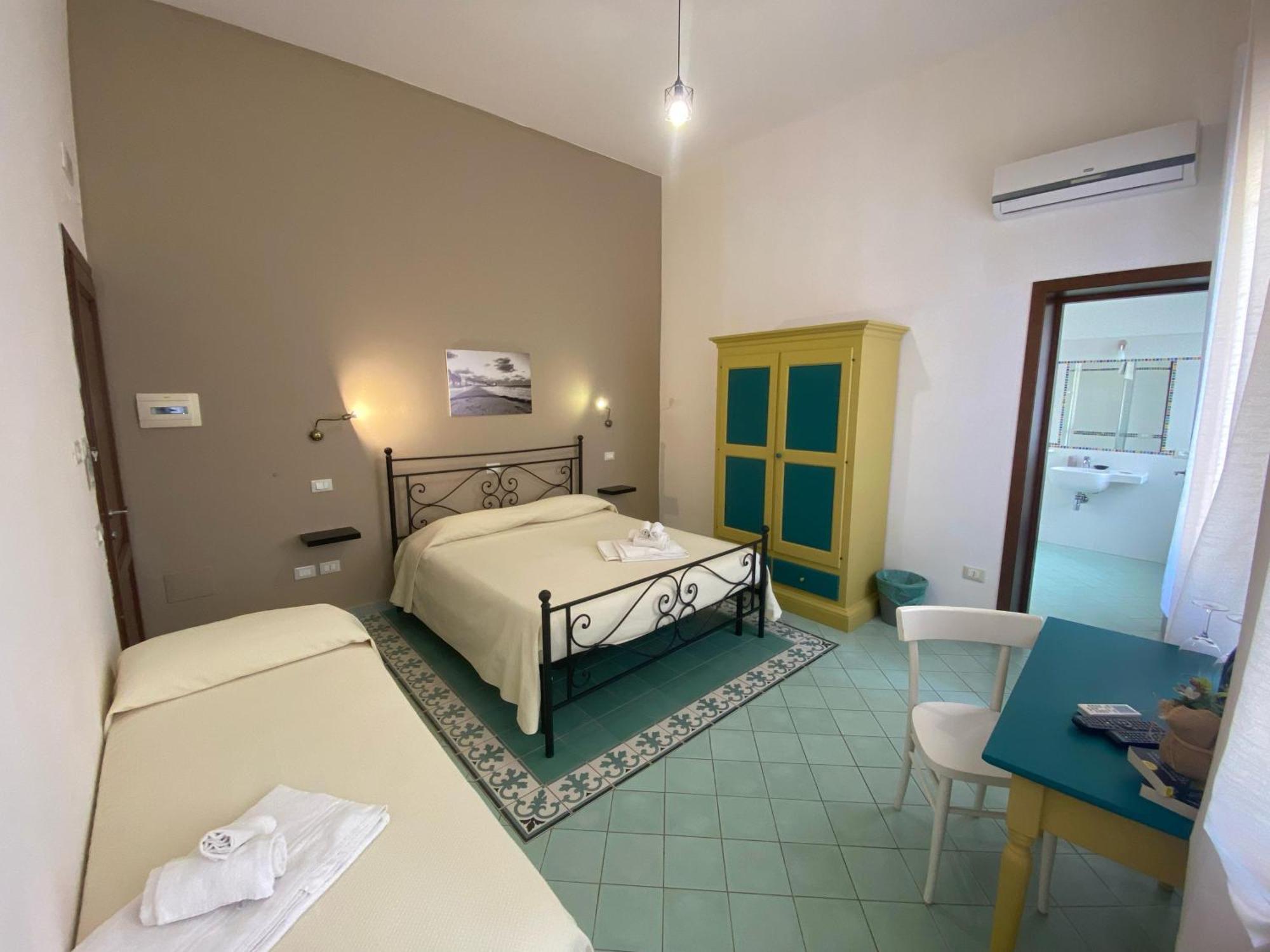 Bed and Breakfast Le 5 Torri Trapani Esterno foto