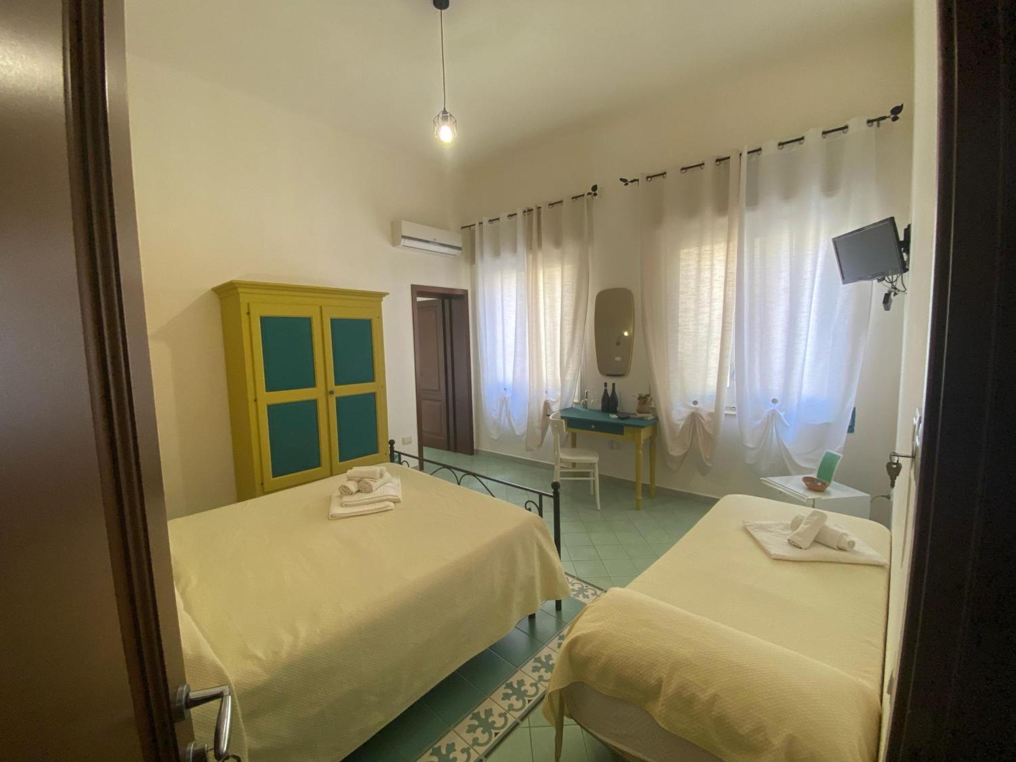 Bed and Breakfast Le 5 Torri Trapani Esterno foto