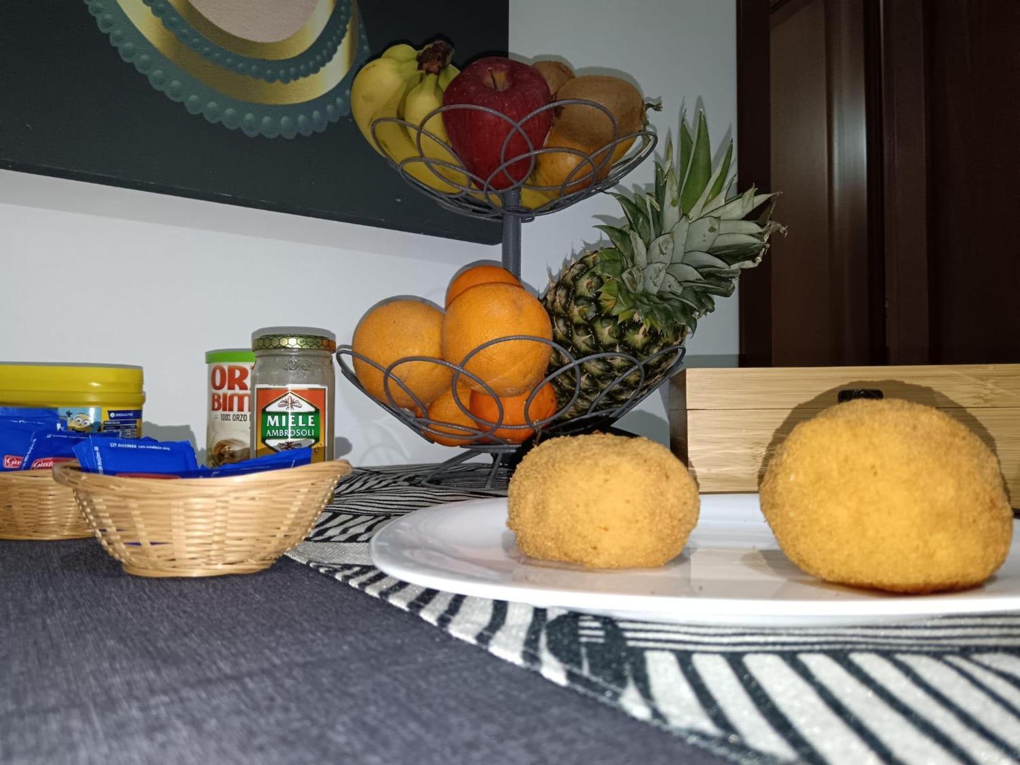 Bed and Breakfast Le 5 Torri Trapani Esterno foto