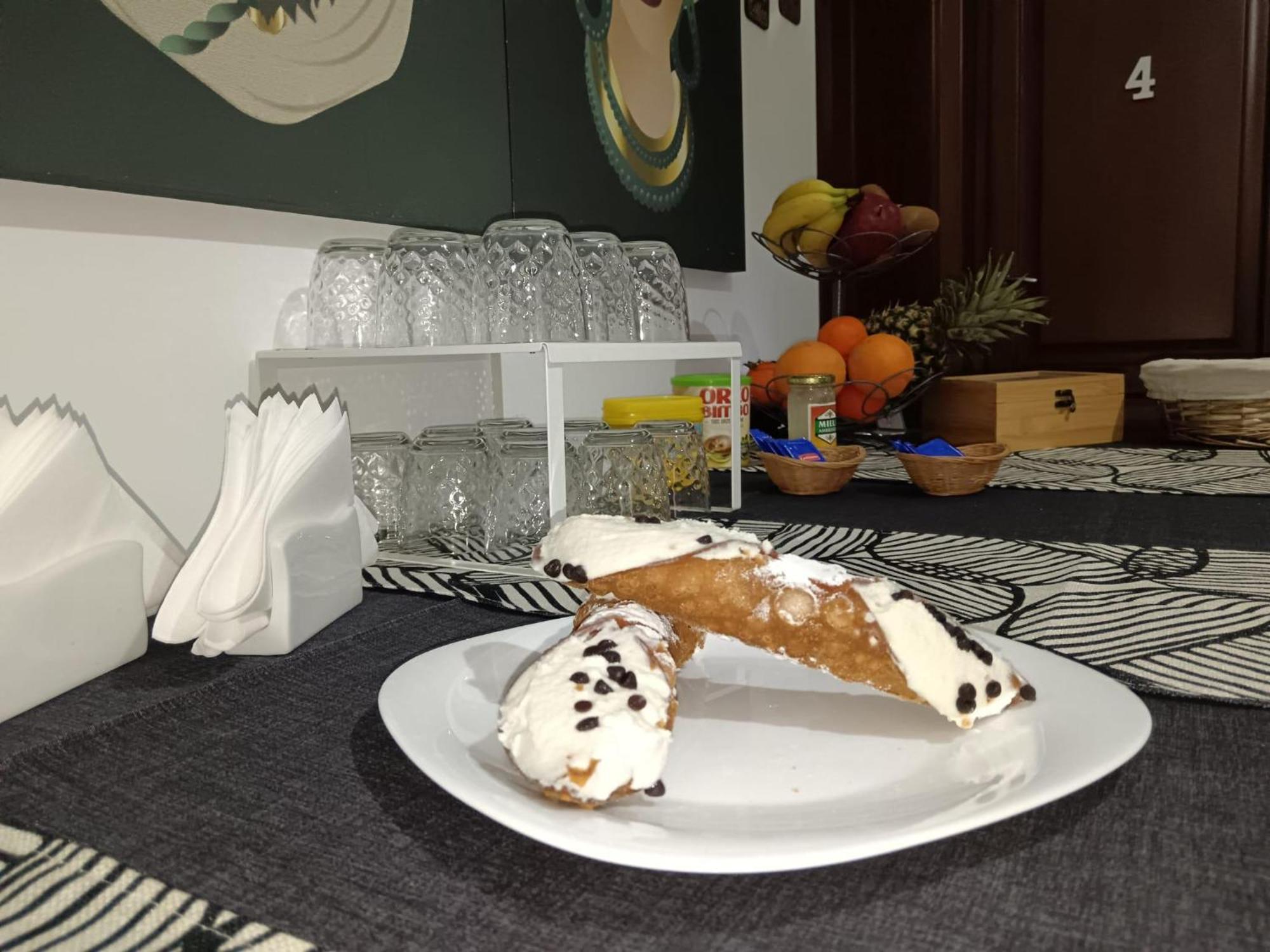 Bed and Breakfast Le 5 Torri Trapani Esterno foto